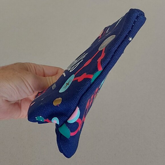 Kiehl's Since 1851 Blue Holiday Cosmetic Make-up Zip Case (NWOT) - Picture 10 of 16